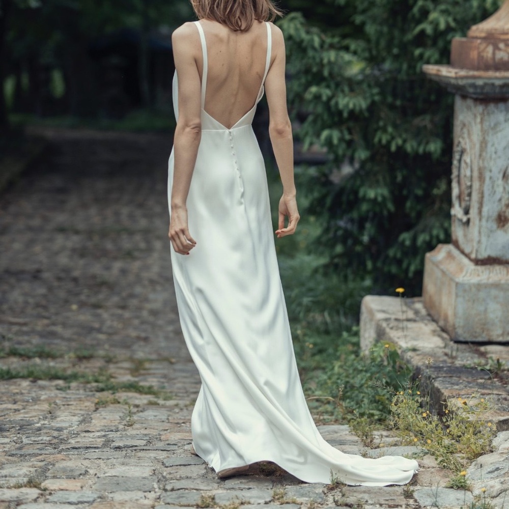 Fidelio wedding dress by Laure de Sagazan in Paris